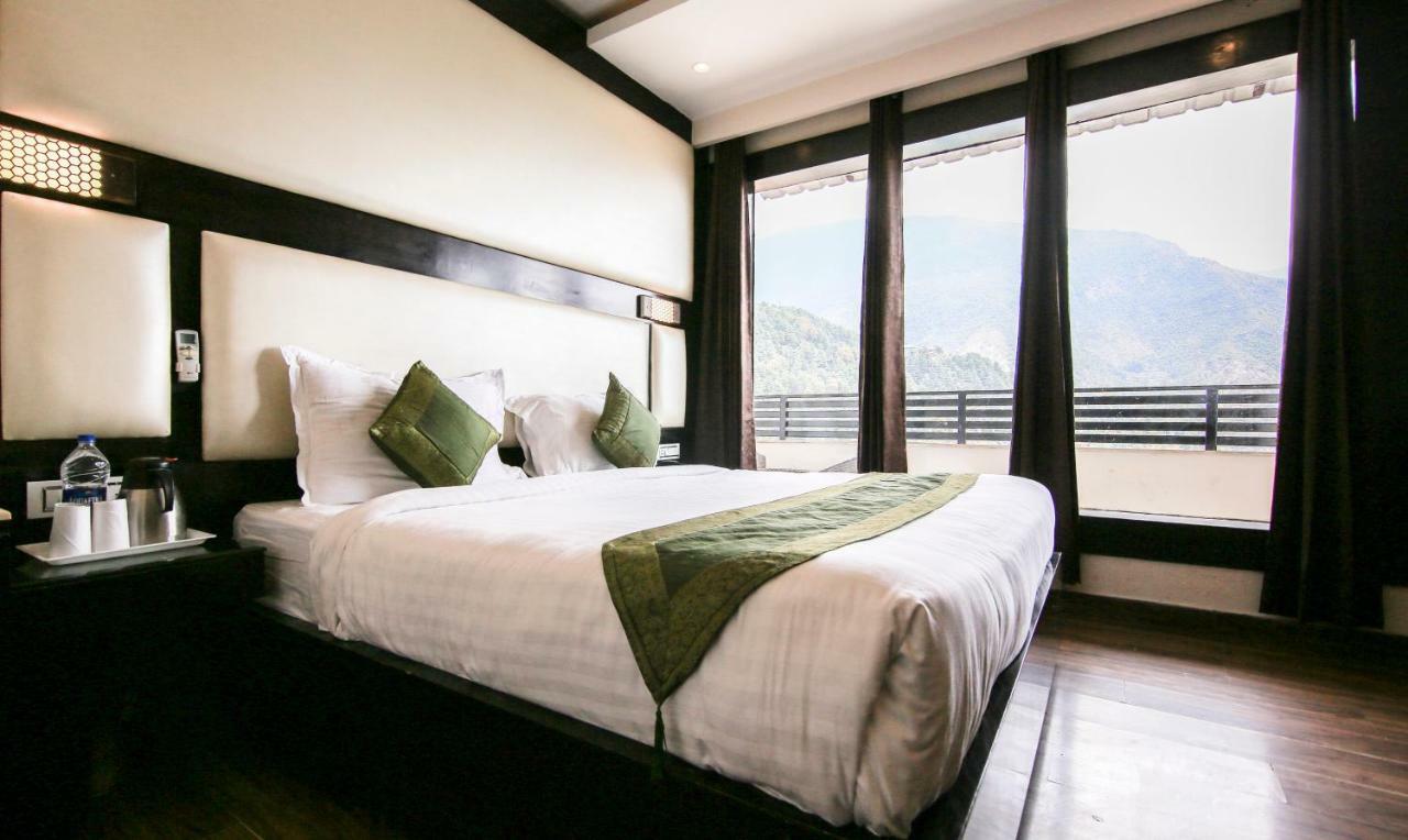 Lavish Inn Dharamshala Extérieur photo