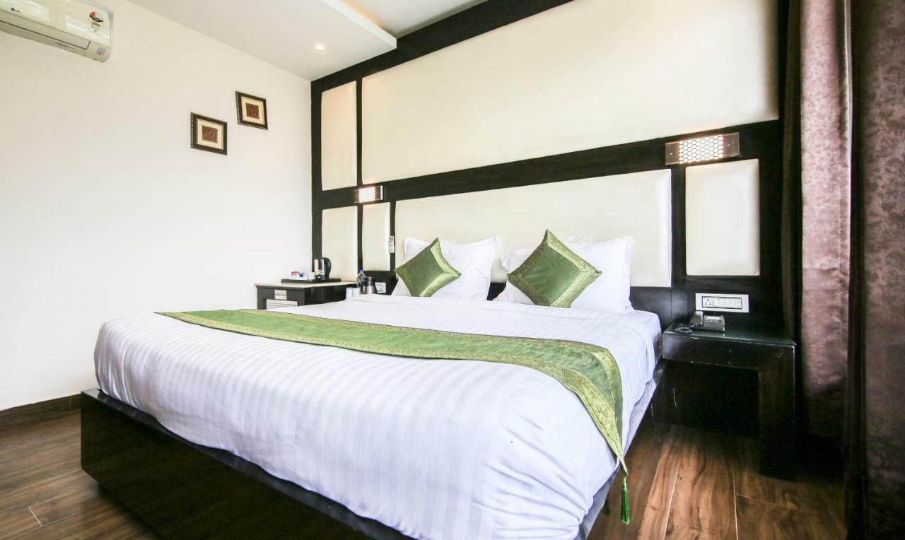 Lavish Inn Dharamshala Extérieur photo